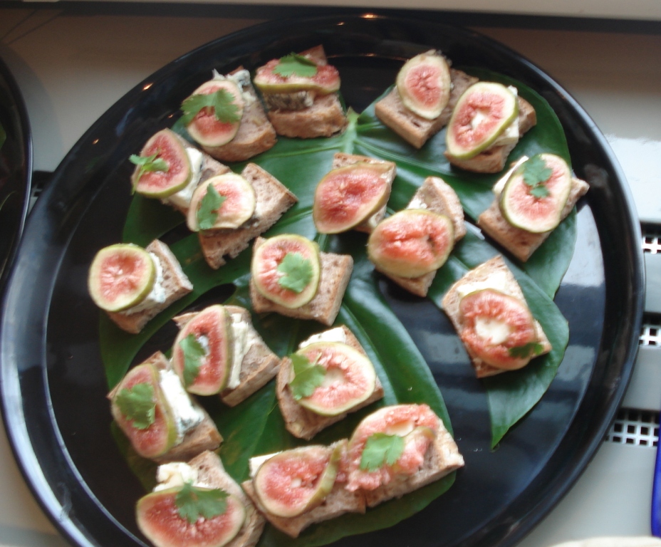 Gorgonzola Cheese with Walnuts and Figs on Crostinis